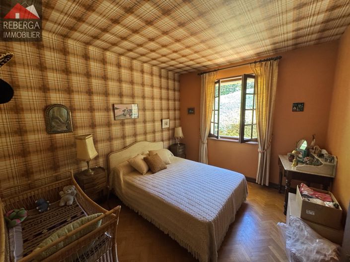 Image No.18-3 Bed House for sale