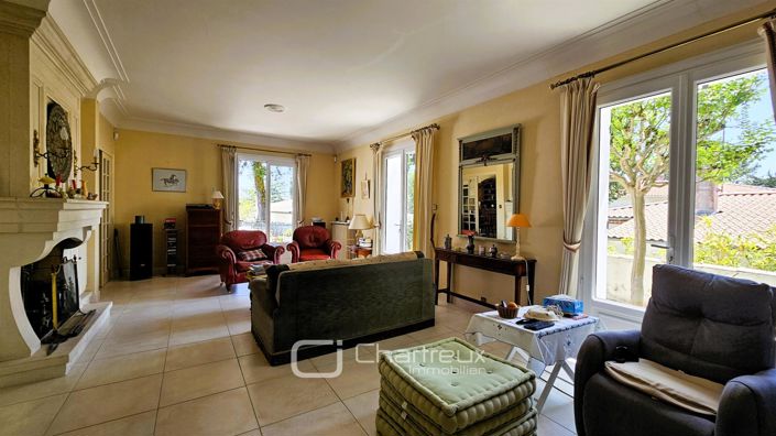 Image No.4-4 Bed House for sale