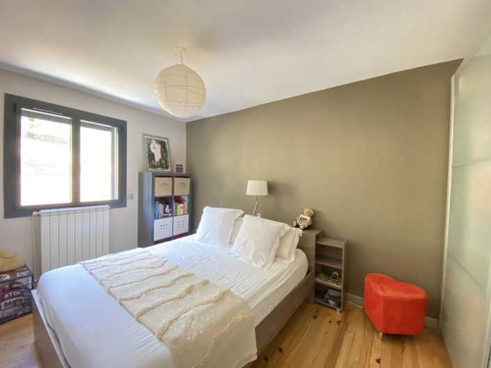 Image No.17-4 Bed House for sale