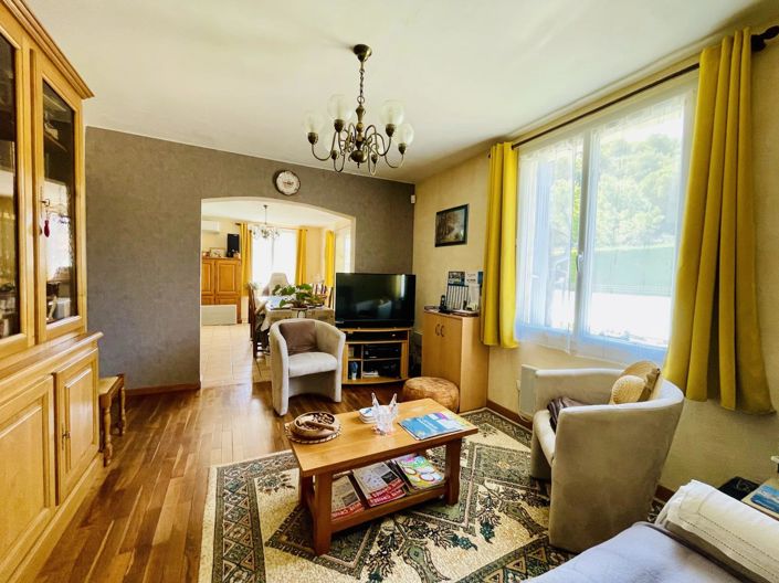 Image No.14-3 Bed House for sale