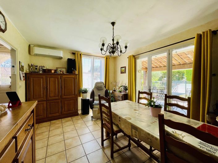 Image No.15-3 Bed House for sale