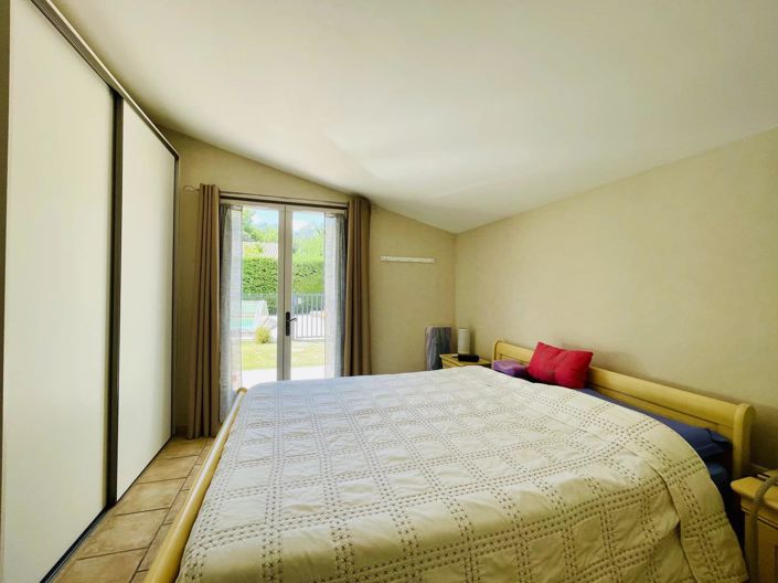 Image No.9-3 Bed House for sale