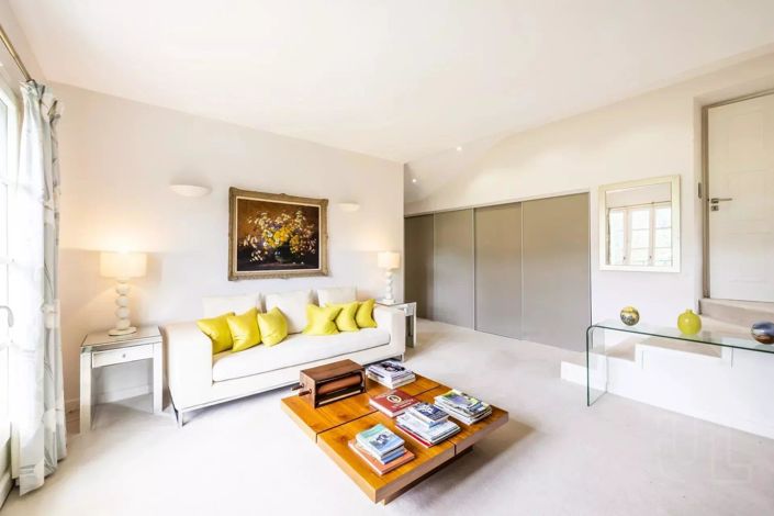 Image No.10-Maison de 9 chambres à vendre à Châteauneuf-Grasse