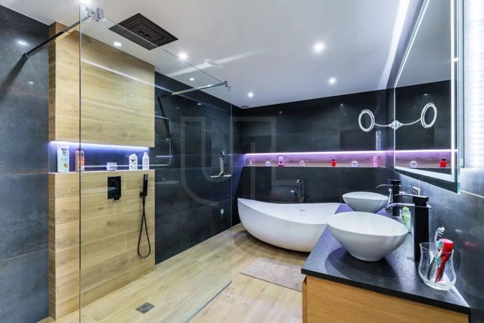 Image No.13-4 Bed House for sale