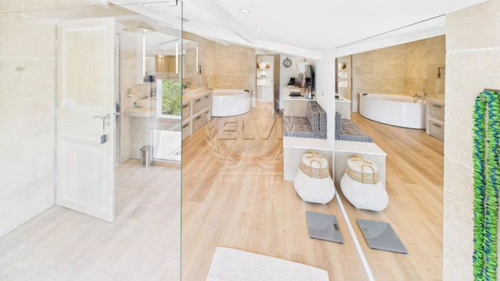 Image No.22-5 Bed House for sale