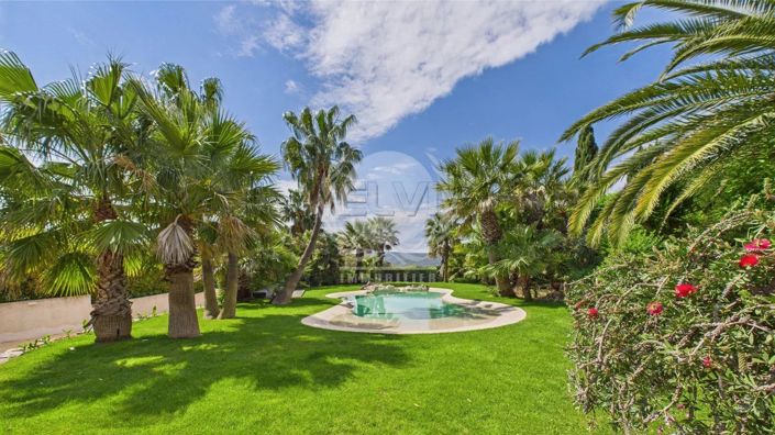 Image No.6-5 Bed House for sale