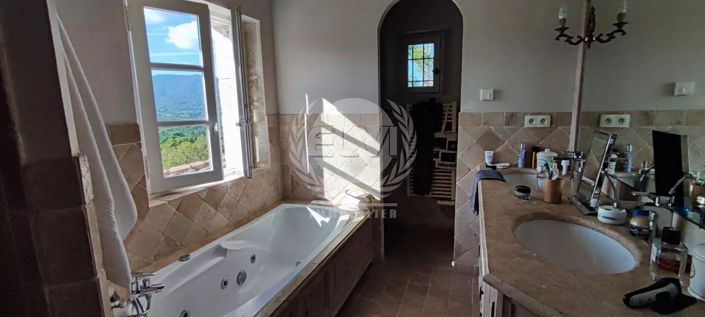 Image No.10-Maison de 6 chambres à vendre à Le Plan-de-la-Tour