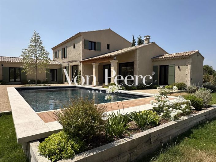 Image No.1-4 Bed House for sale