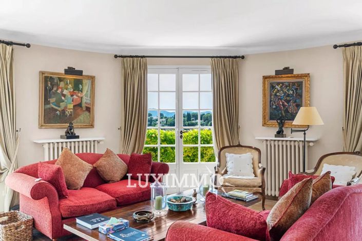 Image No.6-4 Bed House for sale