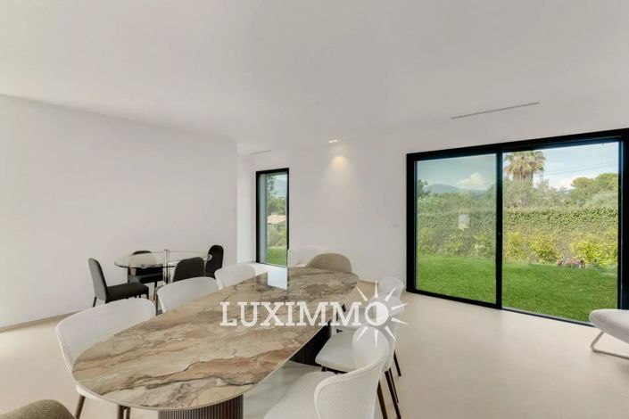 Image No.5-4 Bed House for sale