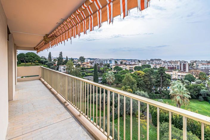 Image No.11-Appartement de 2 chambres à vendre à Juan-les-Pins