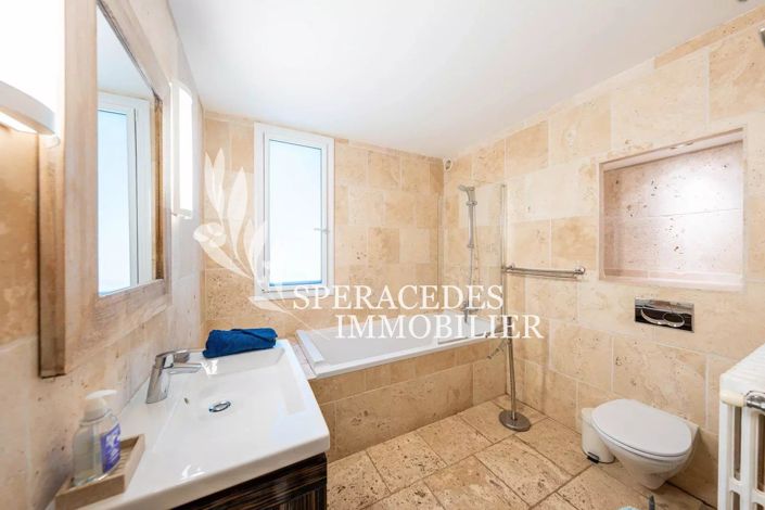 Image No.10-5 Bed House for sale