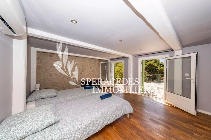 Image No.16-5 Bed House for sale