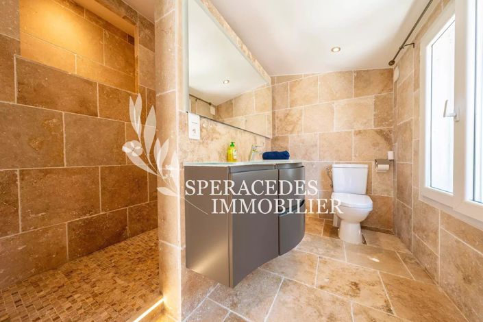 Image No.19-5 Bed House for sale