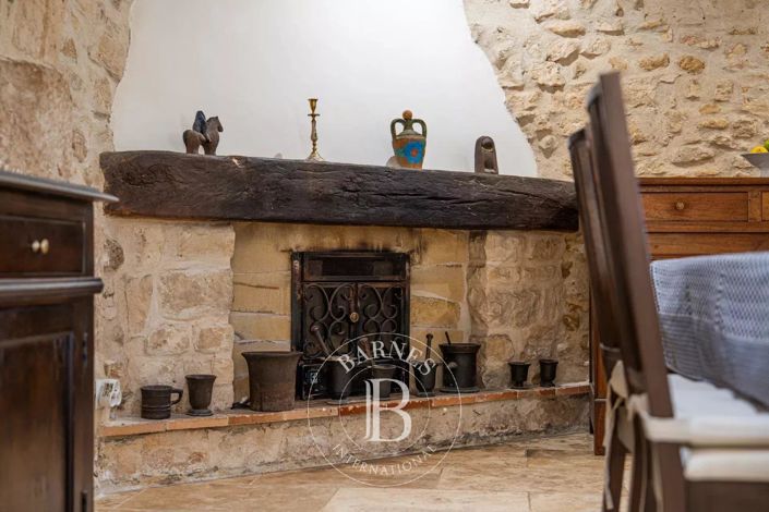 Image No.24-8 Bed House for sale