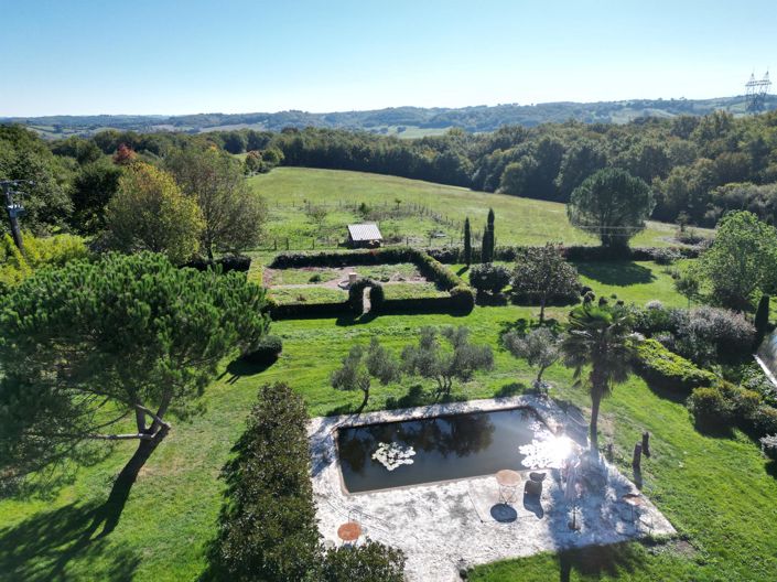 Image No.2-5 Bed House for sale