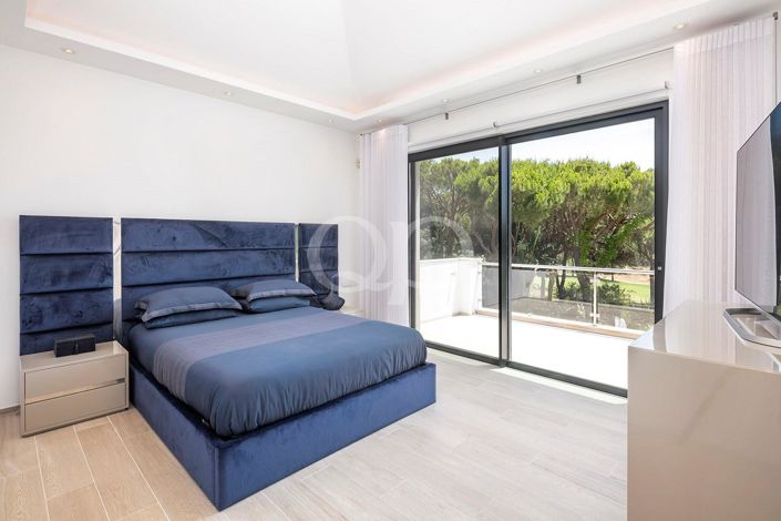 Image No.42-4 Bed House for sale