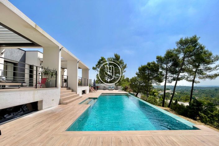 Image No.1-7 Bed House for sale