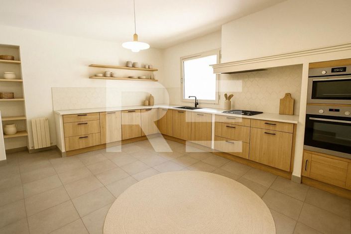 Image No.6-Maison de 4 chambres à vendre à Nîmes