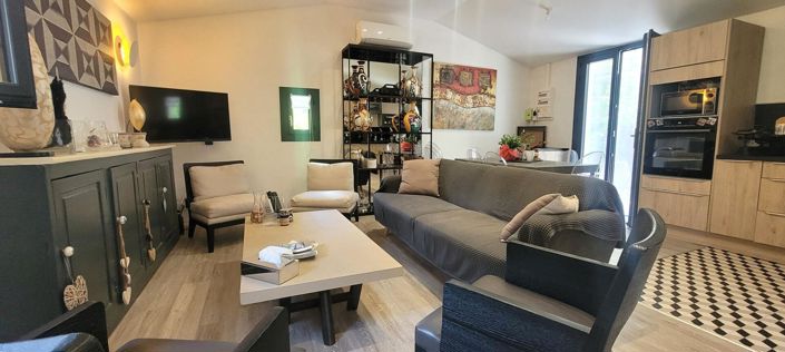 Image No.4-2 Bed House for sale