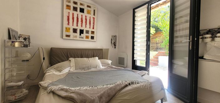 Image No.7-2 Bed House for sale