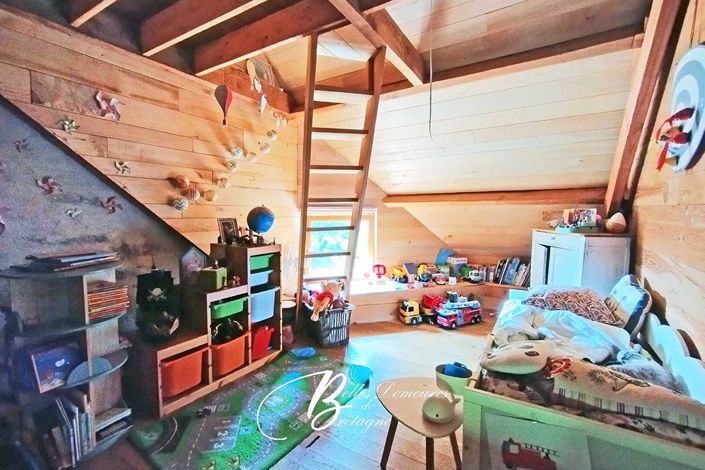 Image No.8-4 Bed House for sale