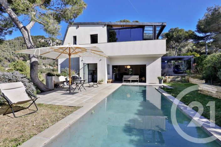 Image No.1-4 Bed House for sale