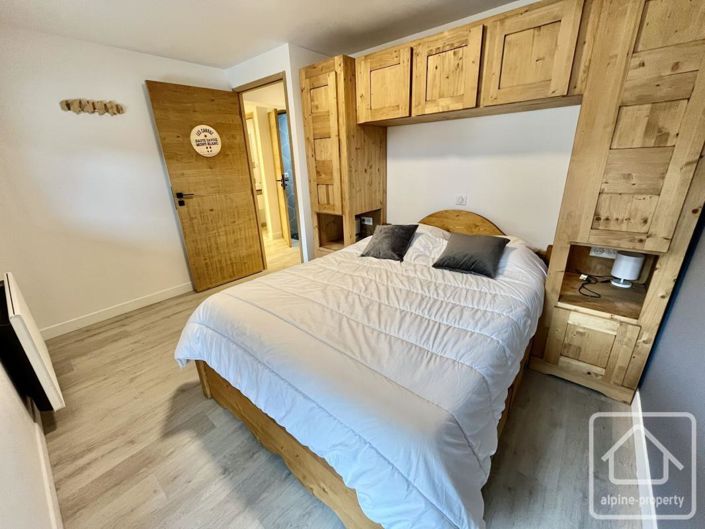 Image No.10-3 Bed Apartment for sale