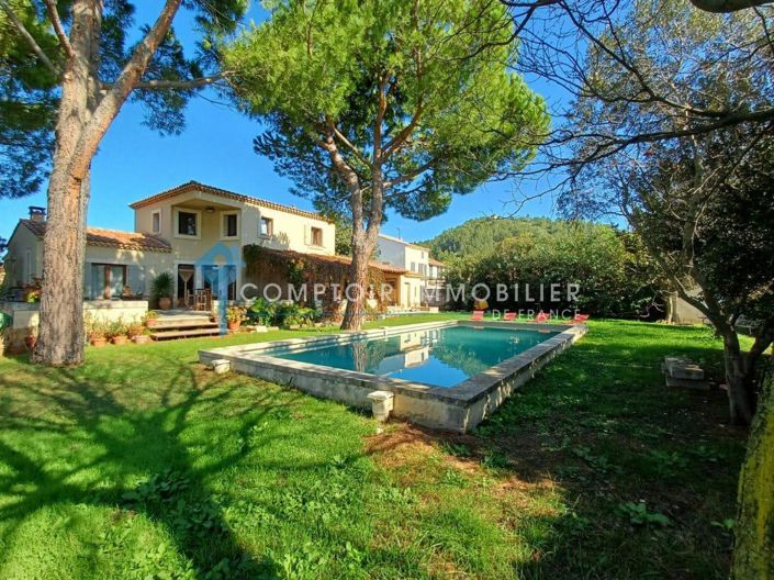 Image No.1-4 Bed House for sale