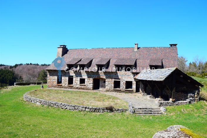Image No.1-Maison de 6 chambres à vendre à Coucouron