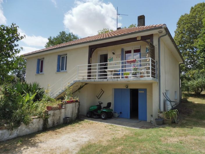 Image No.1-3 Bed House for sale