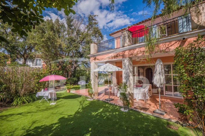 Image No.5-Maison de 4 chambres à vendre à Grimaud