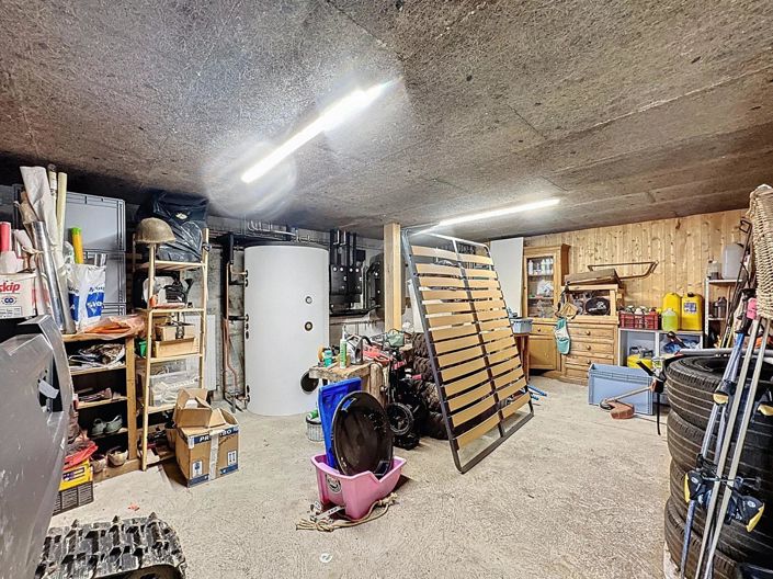 Image No.34-8 Bed House for sale