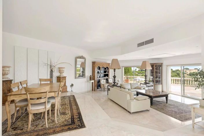 Image No.7-6 Bed House for sale