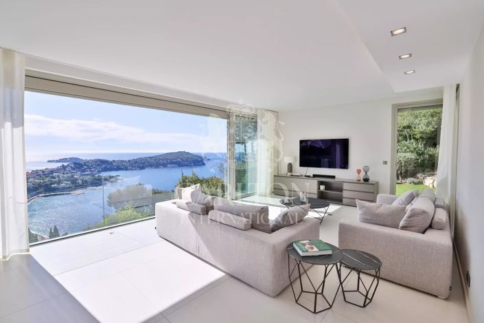 Image No.5-6 Bed House for sale