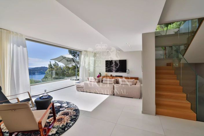 Image No.6-6 Bed House for sale