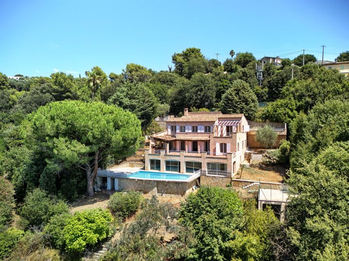 Image No.1-4 Bed House for sale