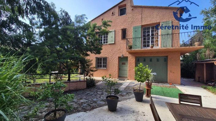 Image No.1-4 Bed House for sale