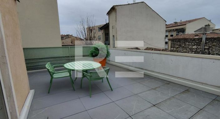 Image No.1-5 Bed Apartment for sale