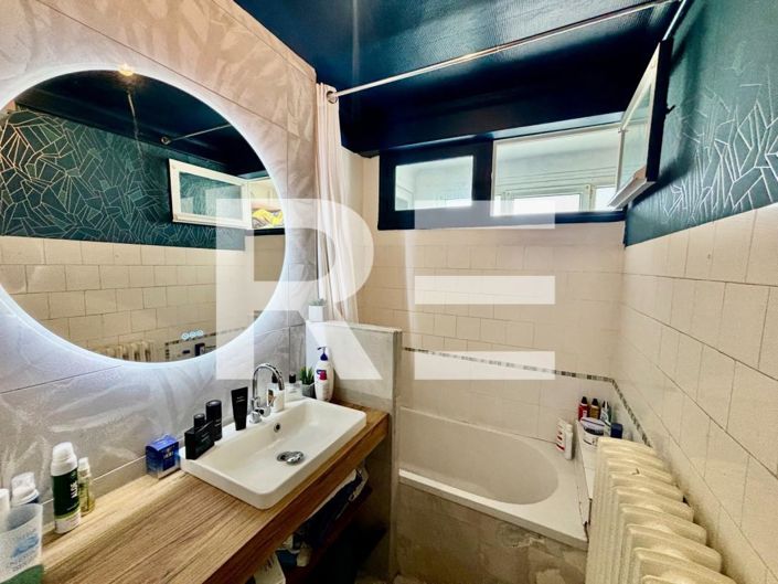 Image No.8-3 Bed Apartment for sale