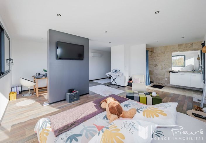 Image No.13-4 Bed House for sale