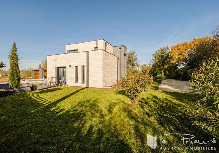 Image No.15-4 Bed House for sale