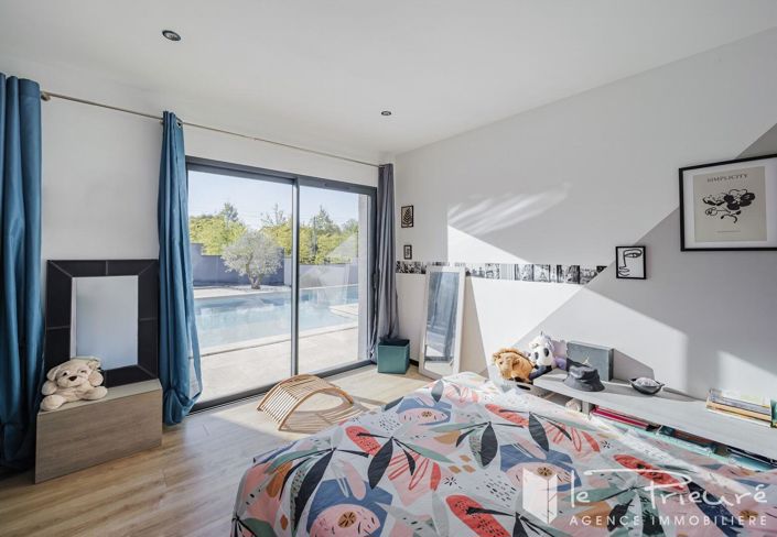 Image No.9-4 Bed House for sale