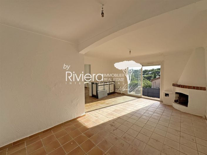 Image No.4-2 Bed House for sale