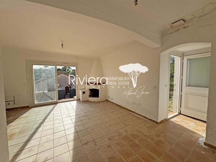 Image No.5-2 Bed House for sale