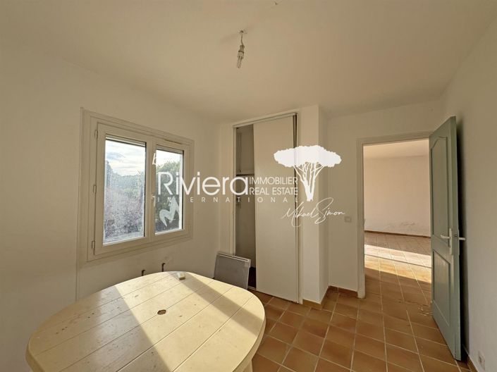 Image No.9-2 Bed House for sale