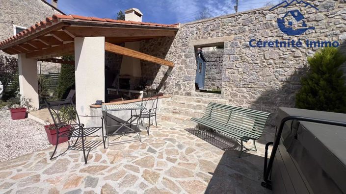 Image No.11-5 Bed House for sale