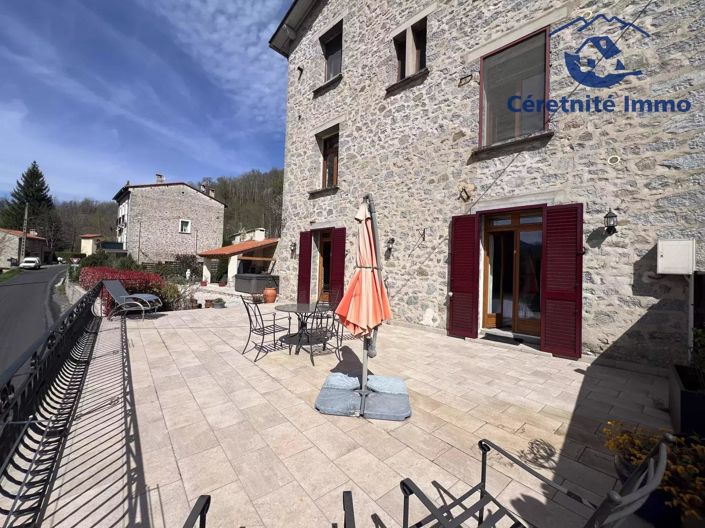 Image No.18-5 Bed House for sale