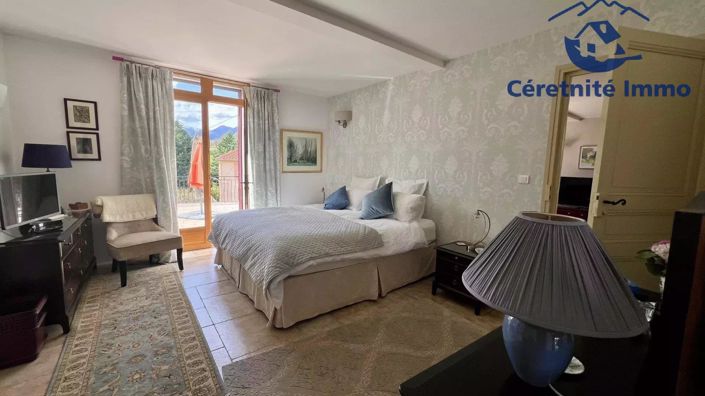 Image No.23-5 Bed House for sale