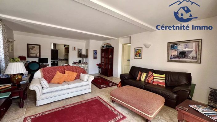 Image No.29-5 Bed House for sale